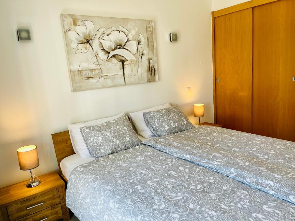 Angies Marina Apartment, Includes 2 Free Passes For The Marina Pool Lagos Zewnętrze zdjęcie